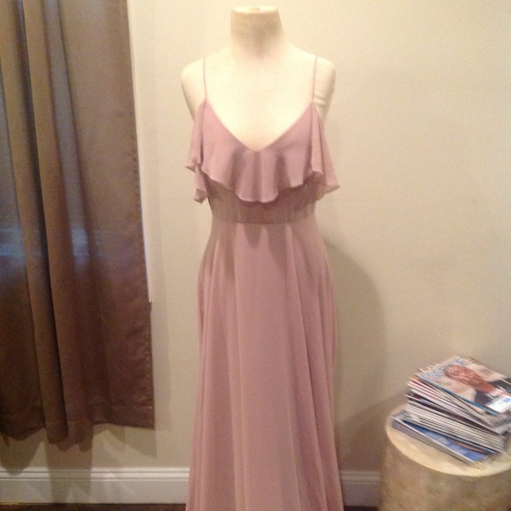 Blush pink flowy dress from Jenny yoo